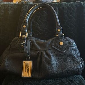 Marc jacobs medium black leather purse